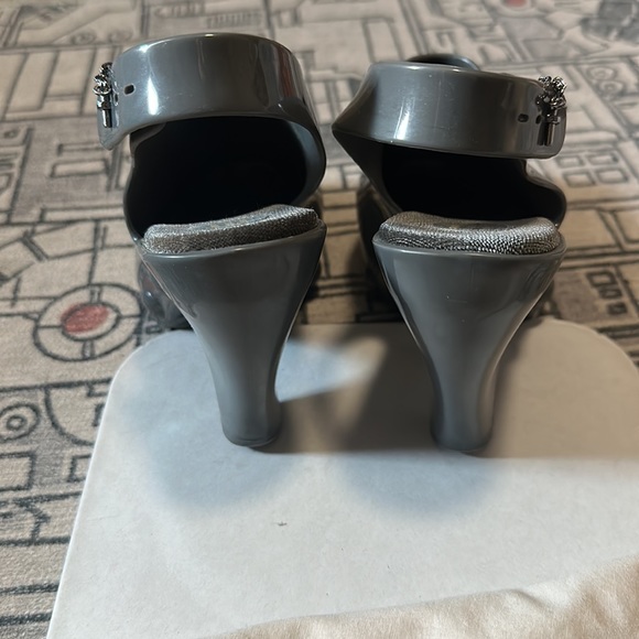 Melissa Slingback Heels - Picture 3 of 7